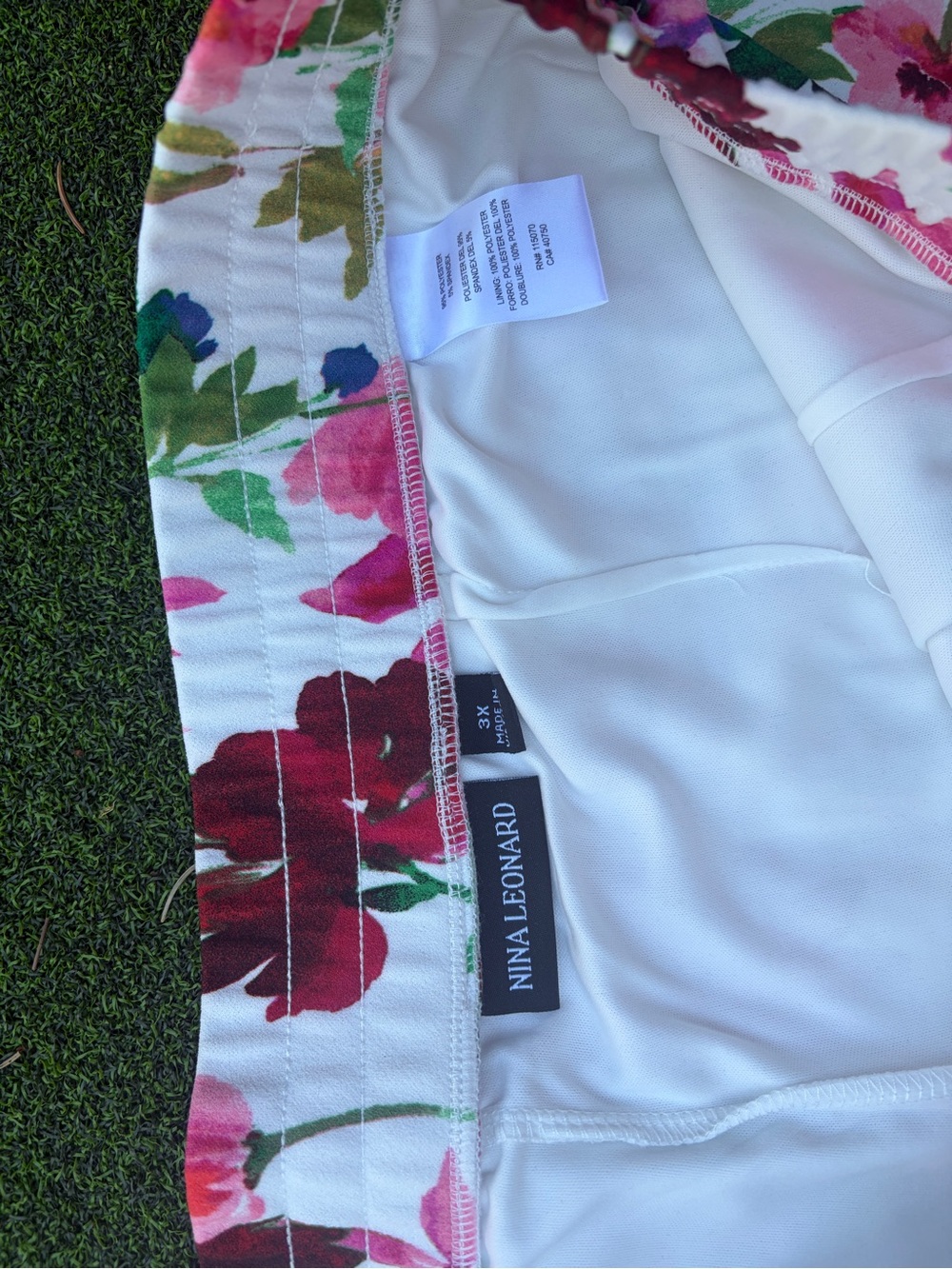 Nina Leonard Floral Pull-On Skort Watercolor Print Size 3X - Picture 6 of 8